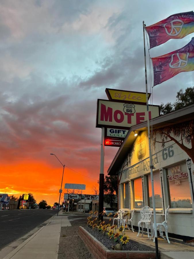 The Aztec Motel & Creative Space Seligman Exterior foto