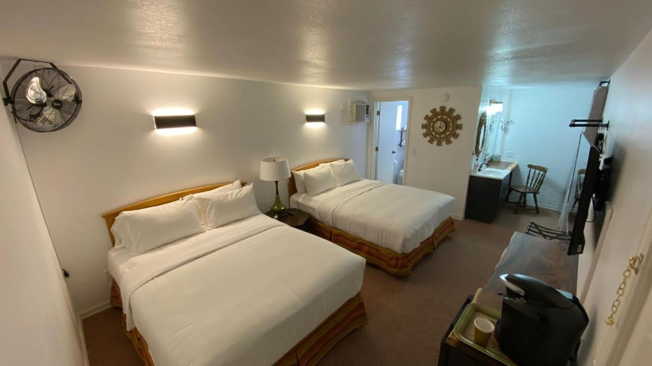 The Aztec Motel & Creative Space Seligman Exterior foto
