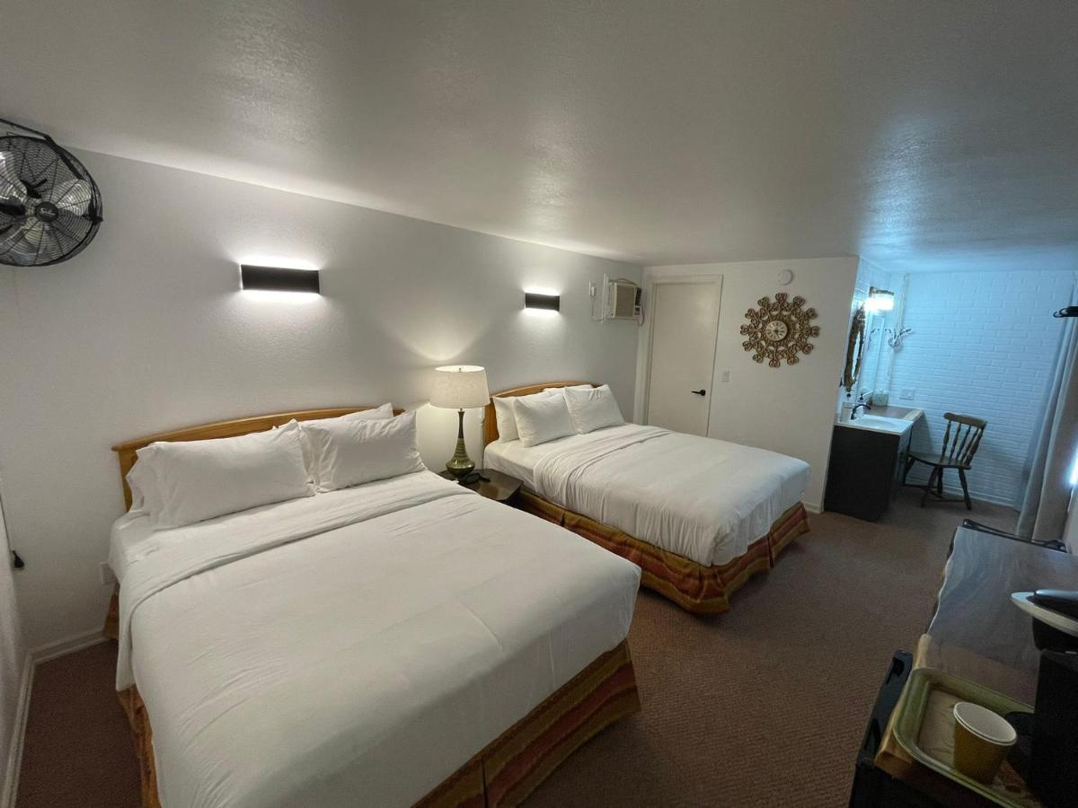 The Aztec Motel & Creative Space Seligman Exterior foto