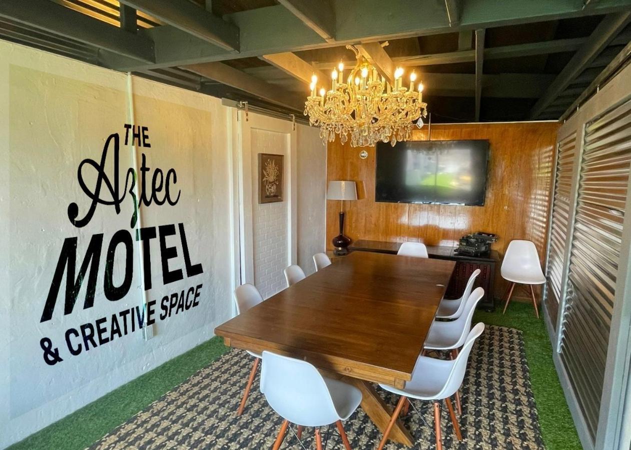 The Aztec Motel & Creative Space Seligman Exterior foto